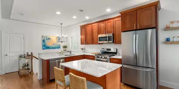 5 Flint Pl