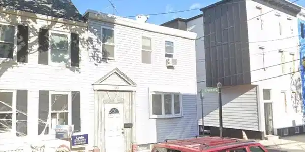 200 Everett St