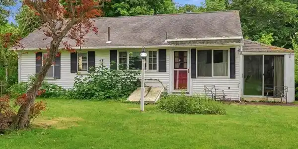 127 Pine Ave