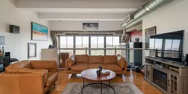 156 Porter St