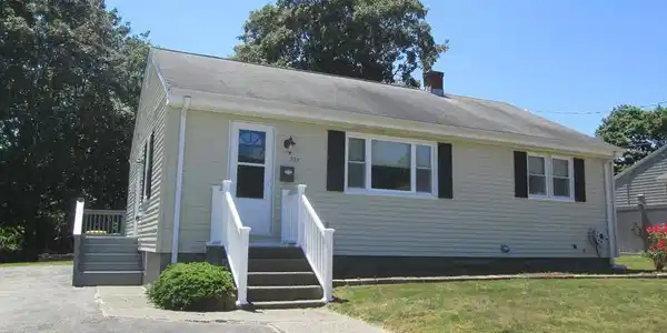 535 Shirley Ave