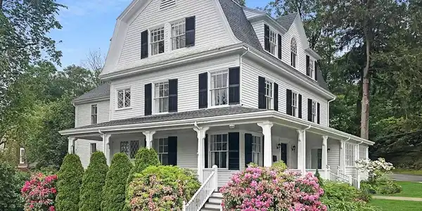 2 and 2A Harbor Street