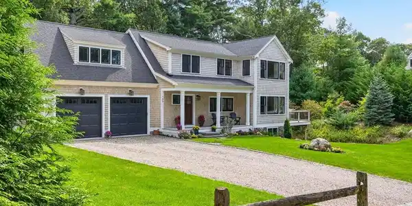 105 Bay Road