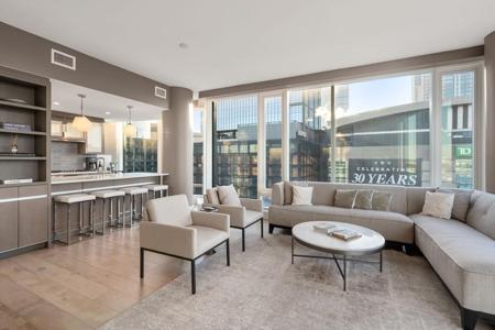 100 Lovejoy Wharf