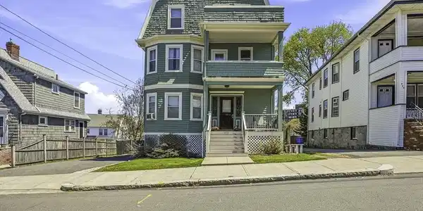 173 Grovers Ave