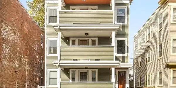 58 Saxton