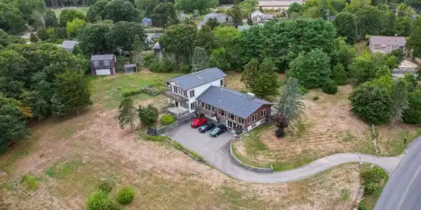 225 Hixbridge Rd