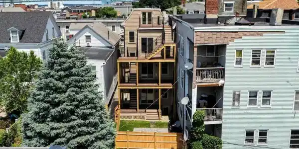 17 Princeton St