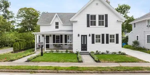 30 Shore St