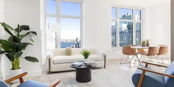 100 Lovejoy Wharf