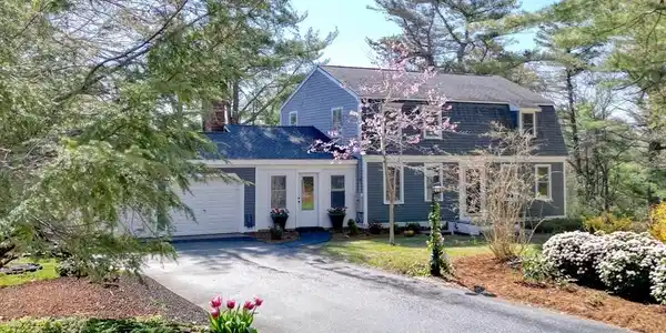 10 Anchor Drive