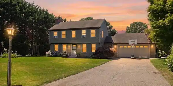 118 Wayside Dr