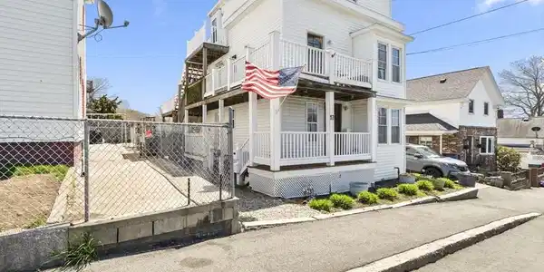 17 Millett St