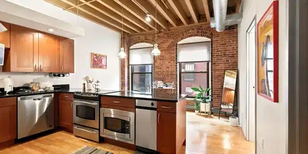 111 Beach St