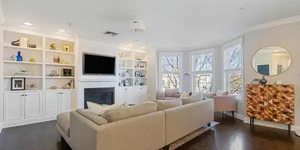 601-611 East Broadway