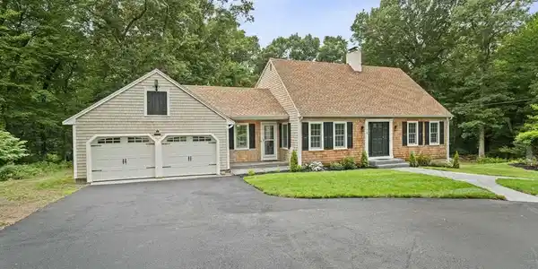 19 Barrington Way