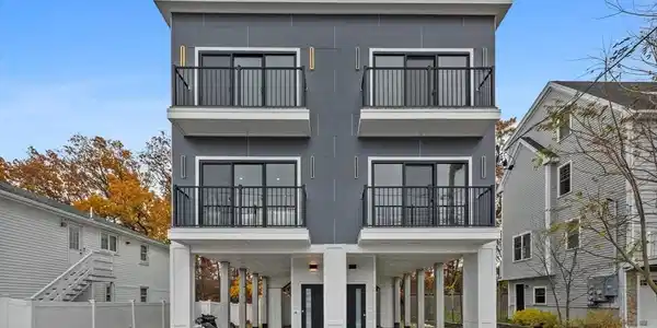 599 Sea St