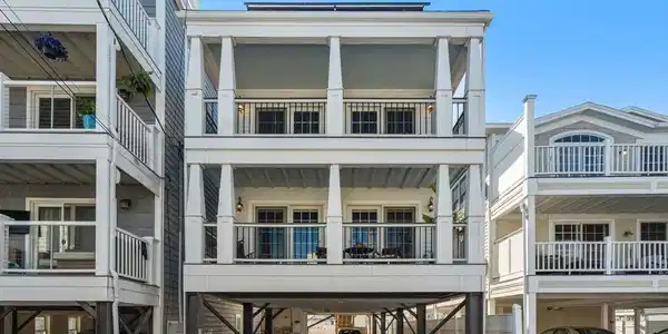 16 Atlantic Ave