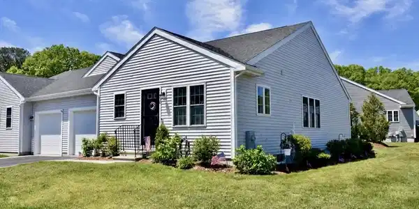 30 Blissful Meadow Dr