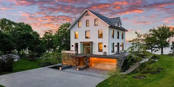 20 Crowninshield Road