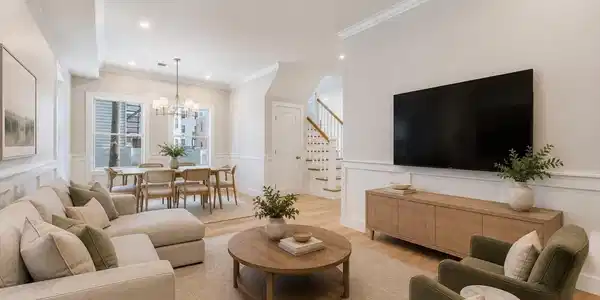 147 W 8th Street