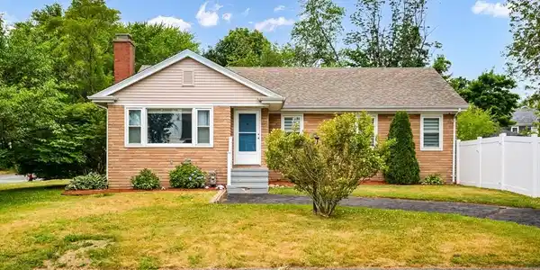 43 Fairview Ave