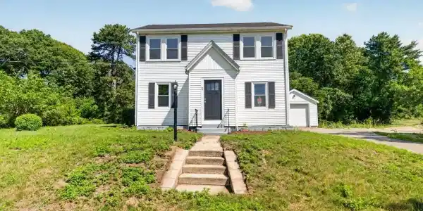 71 Great Neck Rd