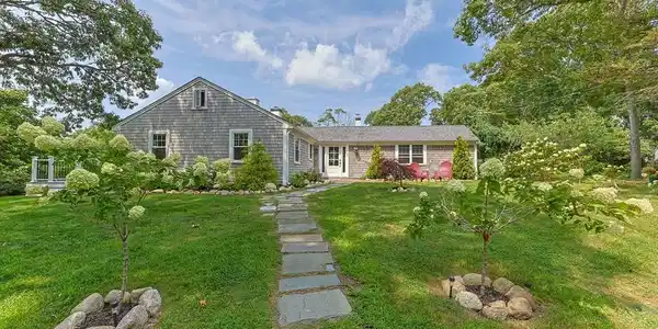 28 Frazar Rd