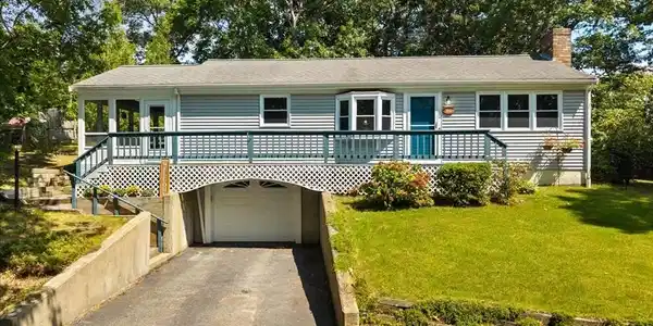 84 Eel Pond Rd