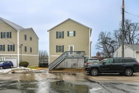 318 Crescent St