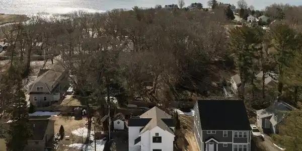 9 Puritan Way