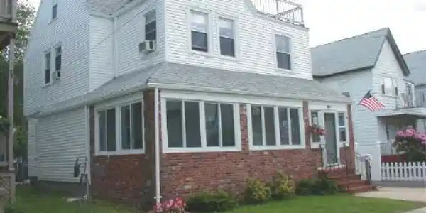 33 Dolphin Avenue