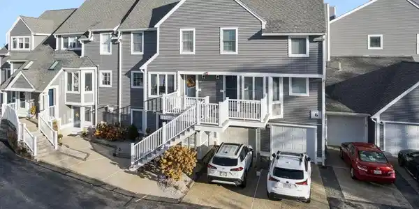 700 Shore Dr