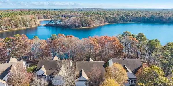 38 Great Pointe
