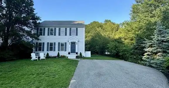 23 White St