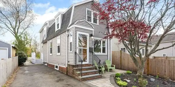 61 Winthrop St