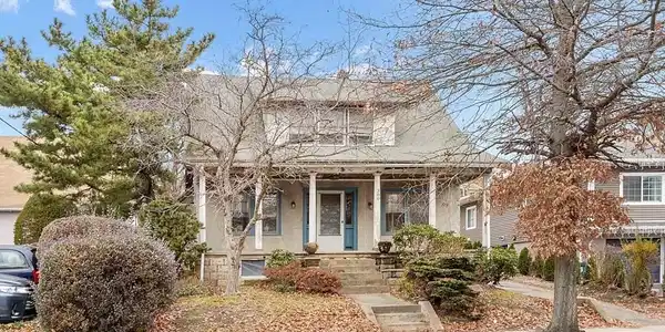 300 Beach St