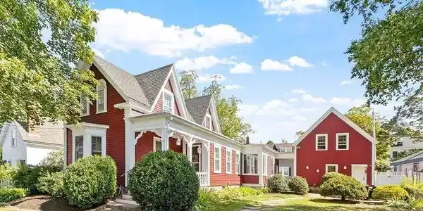 4 Norwood Ave.