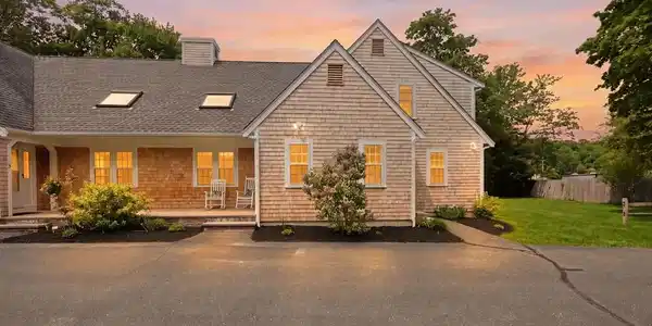 176 Palmer Ave
