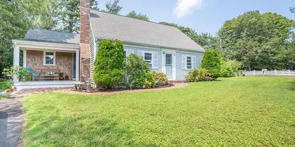 1 Bayberry Rd