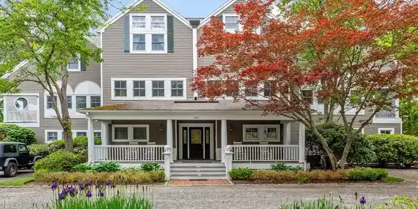 105 Parker Rd