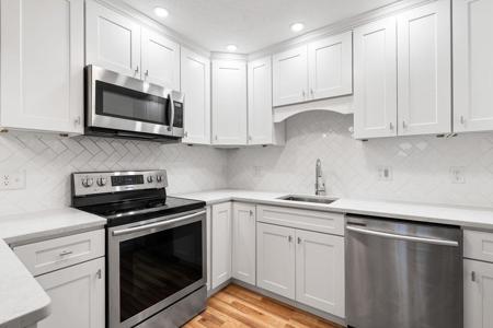 166 Quincy Shore Dr