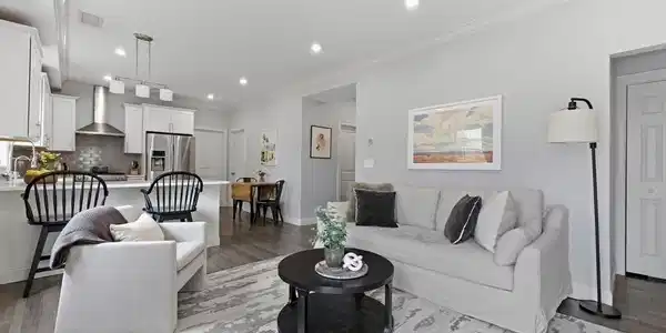 73 Bartlett Rd