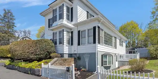 140 Mt Pleasant Avenue