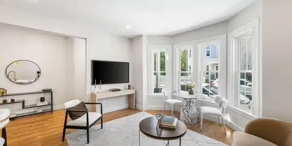 14 Harbor View Street