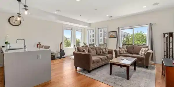 48 Gold Street