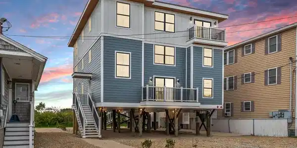 30 Cable Ave