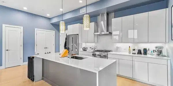 20 W Fifth Street