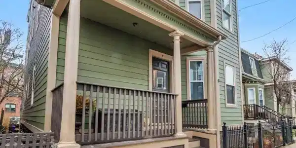 8 Spring Garden