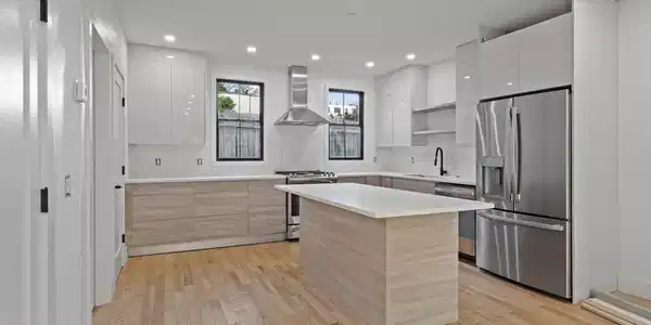 3 Pulaski Ave